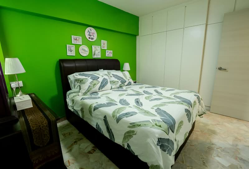 536 Jurong West Street 52 HDB Flat For Sale at S$ 450,000 | PropertyGuru Singapore - Bedroom