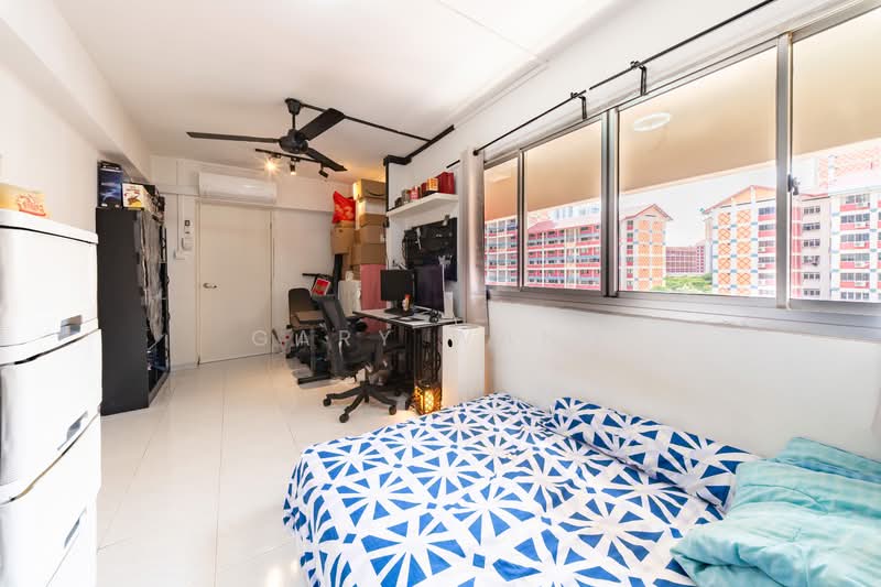 216 Bishan Street 23 HDB Flat For Sale at S$ 950,000 | PropertyGuru Singapore - Bedroom