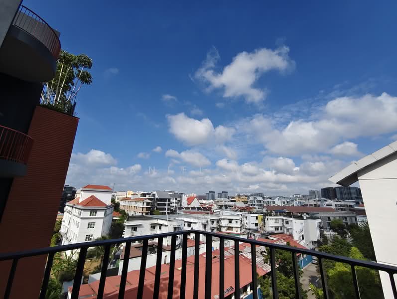 Claydence Apartment For Sale at S$ 5,410,000 | PropertyGuru Singapore - Skyview from Roof Terrace