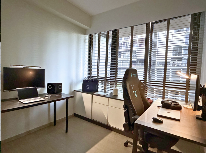 iNz Residence Condominium For Sale at S$ 1,800,000 | PropertyGuru Singapore - Study