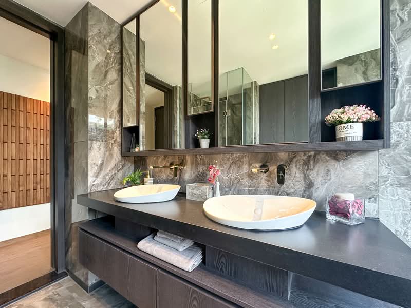 LIV @ MB Condominium For Sale at S$ 4,650,000 | PropertyGuru Singapore - Bathroom