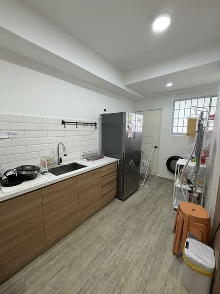 International Plaza, 10 Anson Road, 2 Bedrooms, 1,033 sqft, Apartment For Rent, by Zen Tan, 500079054 - Kitchen - PropertyGuru.com.sg