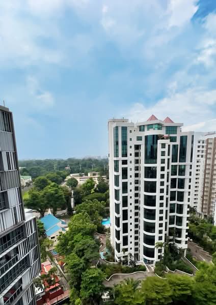 Robin Suites Apartment For Sale at S$ 1,100,000 | PropertyGuru Singapore - Exterior