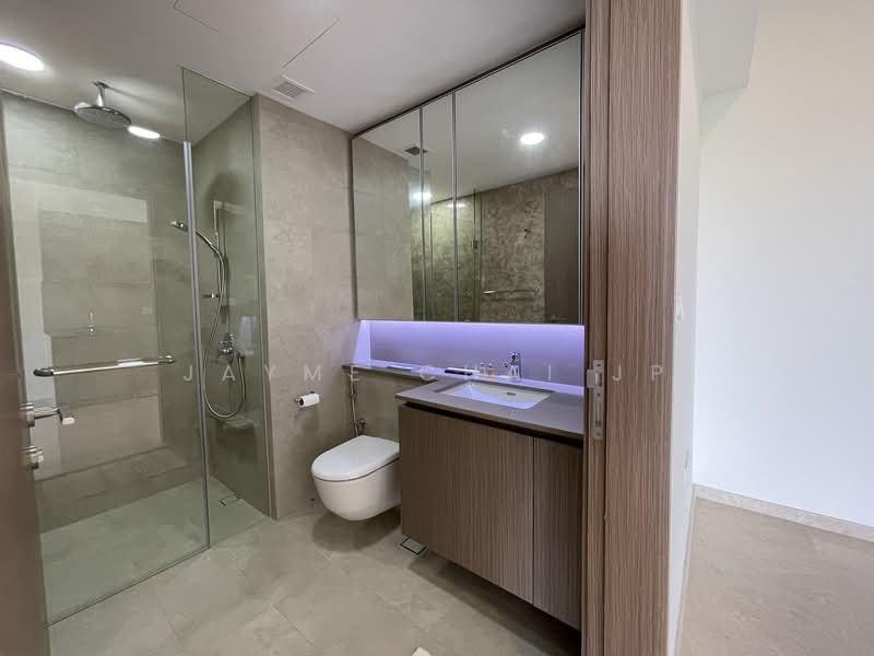 Seaside Residences Apartment For Sale at S$ 1,850,000 | PropertyGuru Singapore - Bathroom