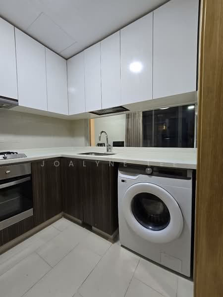 La Fiesta, 74 Sengkang Square, 3 Bedrooms, 840 sqft, Condominium For Rent, by Joalyne Lee, 500079104 - Kitchen - PropertyGuru.com.sg