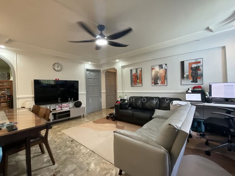 8 Bedok South Avenue 2 HDB Flat For Sale at S$ 538,888 | PropertyGuru Singapore - Living Room
