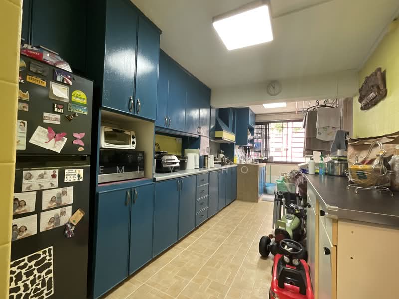 8 Bedok South Avenue 2 HDB Flat For Sale at S$ 538,888 | PropertyGuru Singapore - Kitchen