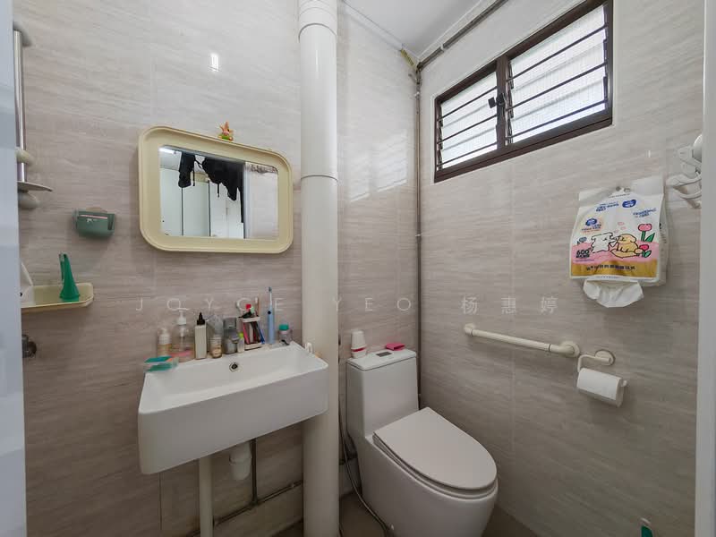 157 Simei Road, 157 Simei Road, 3 Bedrooms, 1,119 sqft, HDB Flat For Rent, by Joyce Yeo 杨惠婷, 500079109 - Bathroom - PropertyGuru.com.sg