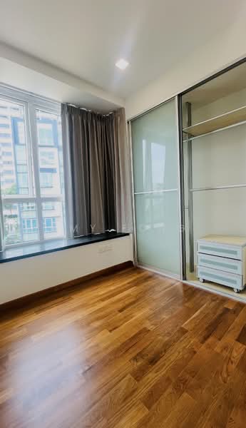 Coastarina, 510 East Coast Road, 3 Bedrooms, 1,012 sqft, Condominium For Rent, by Amy Fong, 500079113 - Master Bedroom - PropertyGuru.com.sg