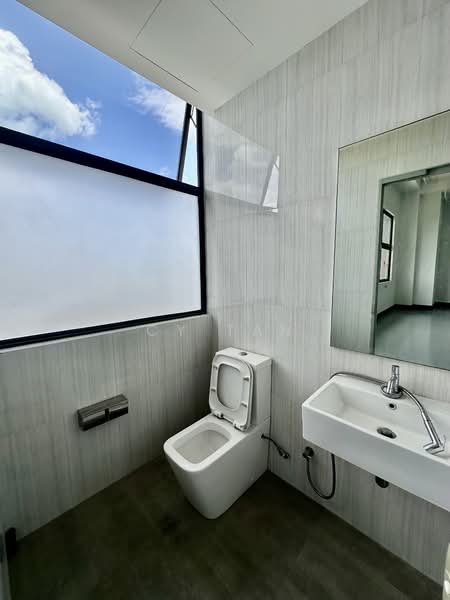 Nordcom I, 3D Gambas Crescent, 1,938 sqft, Light Industrial (B1) For Rent, by CY TAN, 500079121 - Bathroom - CommercialGuru.com.sg