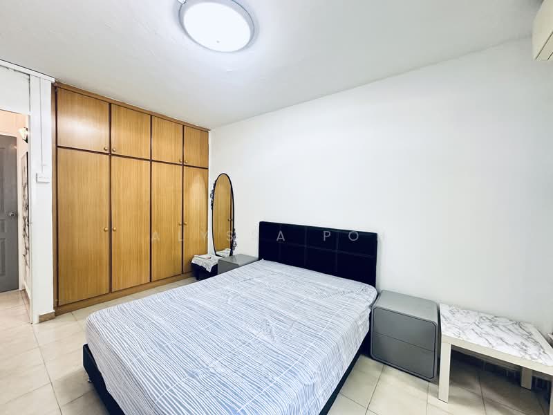 332 Serangoon Avenue 3 HDB Flat For Sale at S$ 698,000 | PropertyGuru Singapore - Bedroom