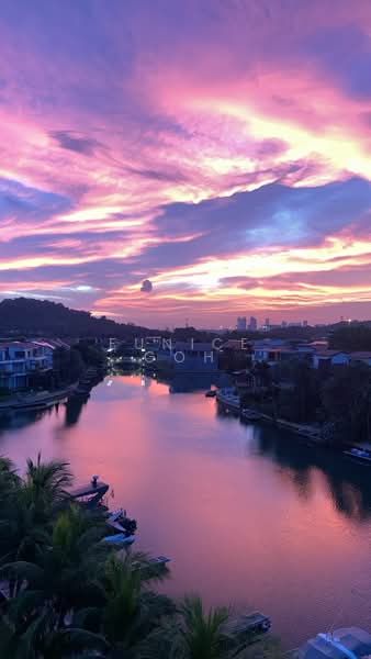 The Berth by the Cove, 220 Ocean Drive, 3 Bedrooms, 1,658 sqft, Condominium For Sale, by Eunice Goh, 500079128 - Sunset view from the unit - PropertyGuru.com.sg