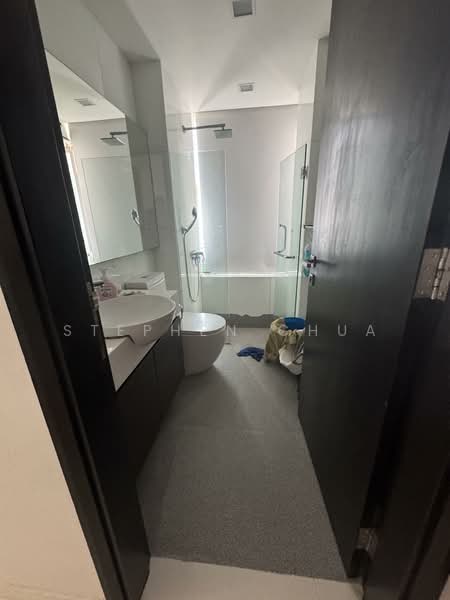 Mint Residences @ Jansen Apartment For Sale at S$ 990,000 | PropertyGuru Singapore - Bathroom