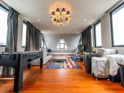 For Sale - GOOD VALUE! NEW LIST! RENOVATED 2.5 STY WITH BASEMENT DETACHED @ 1KM NANYANG PRI /RAFFLES GIRLS!