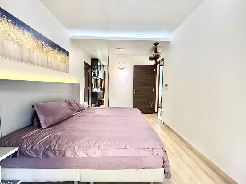 River Isles Condominium For Sale at S$ 2,200,000 | PropertyGuru Singapore - Bedroom