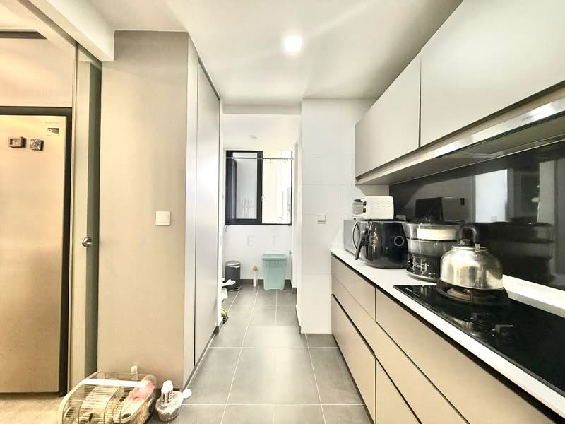 River Isles Condominium For Sale at S$ 2,200,000 | PropertyGuru Singapore