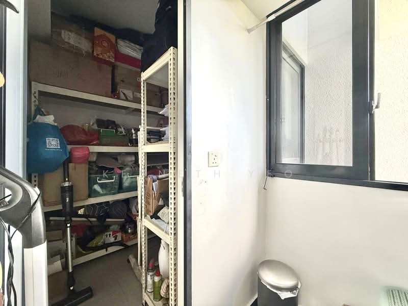 River Isles Condominium For Sale at S$ 2,200,000 | PropertyGuru Singapore