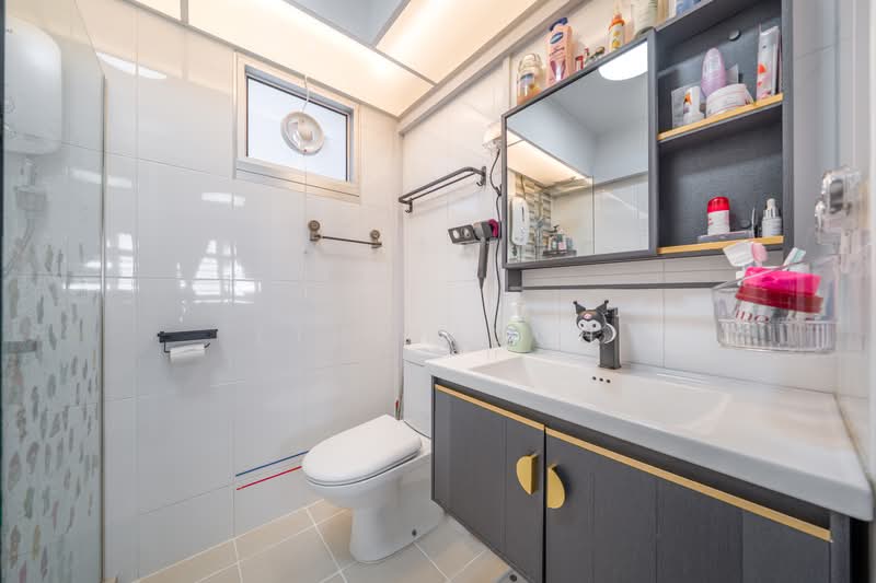 406B Northshore Drive HDB Flat For Sale at S$ 850,000 | PropertyGuru Singapore - Bathroom