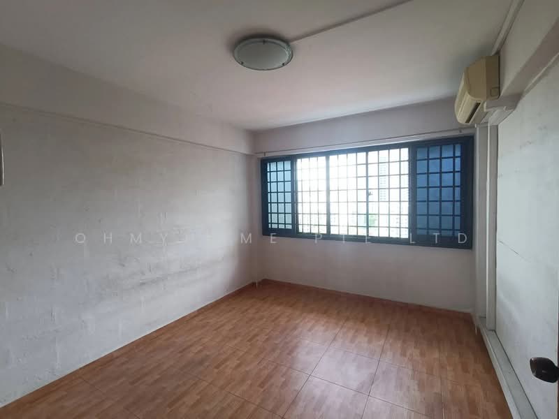 213 Lorong 8 Toa Payoh HDB Flat For Sale at S$ 500,000 | PropertyGuru Singapore - Interior