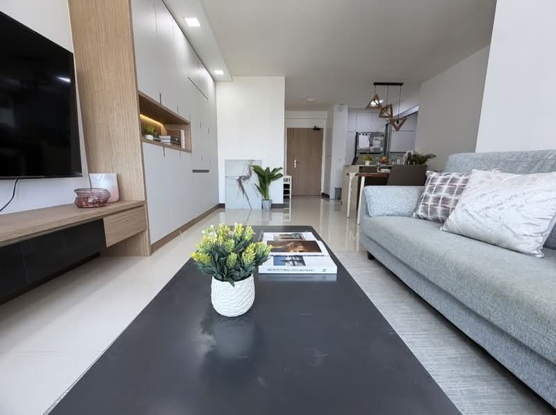 120B Edgedale Plains HDB Flat For Sale at S$ 655,000 | PropertyGuru Singapore - Living Room
