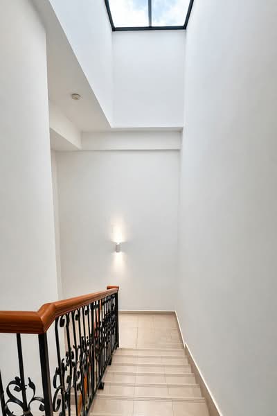 Cambridge Road Terraced House For Sale at S$ 6,200,000 | PropertyGuru Singapore - Interior