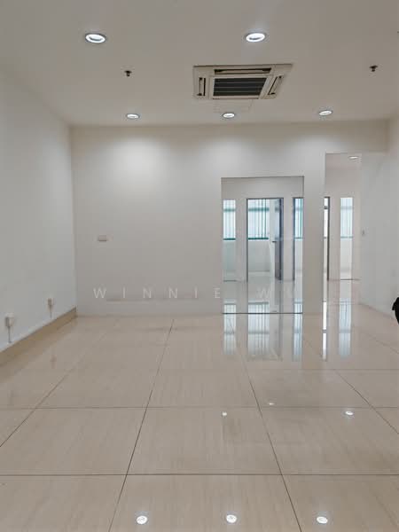 Woodlands Bizhub, 190 Woodlands Industrial Park E5, 1,894 sqft, Factory / Workshop (B2) For Sale, by Winnie Wu, 500079182 - Interior - CommercialGuru.com.sg
