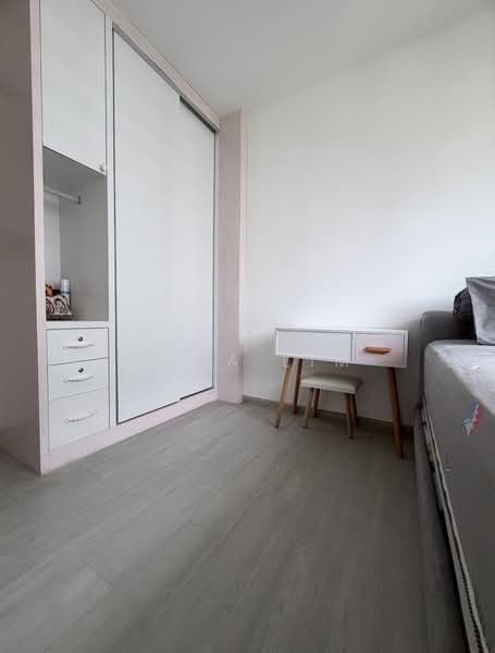 93A Telok Blangah Street 31 HDB Flat For Sale at S$ 1,020,000 | PropertyGuru Singapore - Bedroom
