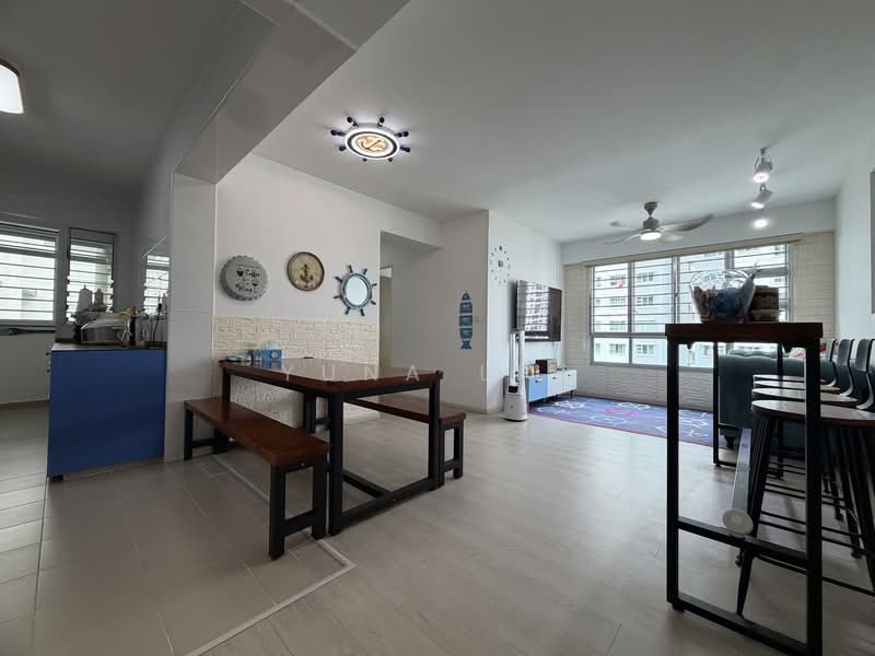 93A Telok Blangah Street 31 HDB Flat For Sale at S$ 1,020,000 | PropertyGuru Singapore - Living Room
