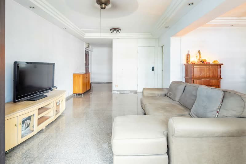 699A Hougang Street 52 HDB Flat For Sale at S$ 800,000 | PropertyGuru Singapore - Living Room