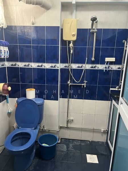 For Sale - 876 Tampines Street 84