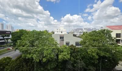 For Rent - 77 @ East Coast