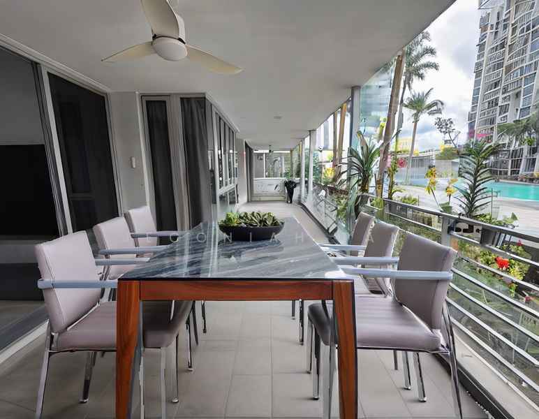 Grandeur 8 Condominium For Sale at S$ 2,380,000 | PropertyGuru Singapore - Private Enclosed Space