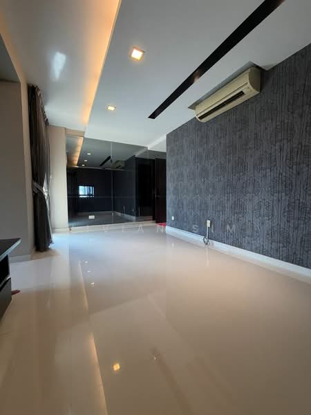 Platinum Edge, 18 Leicester Road, 2 Bedrooms, 796 sqft, Apartment For Rent, by Vivian Sim, 500079245 - Living Room - PropertyGuru.com.sg
