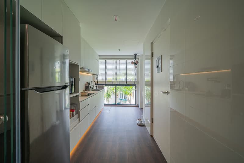 Mendon Spring Condominium For Sale at S$ 1,590,000 | PropertyGuru Singapore - Kitchen