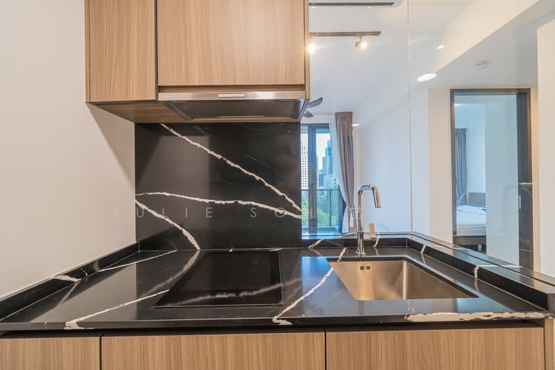 Irwell Hill Residences, 6 Irwell Hill, 2 Bedrooms, 614 sqft, Condominium For Sale, by Julie Soh 苏保历, 500079251 - Kitchen - PropertyGuru.com.sg