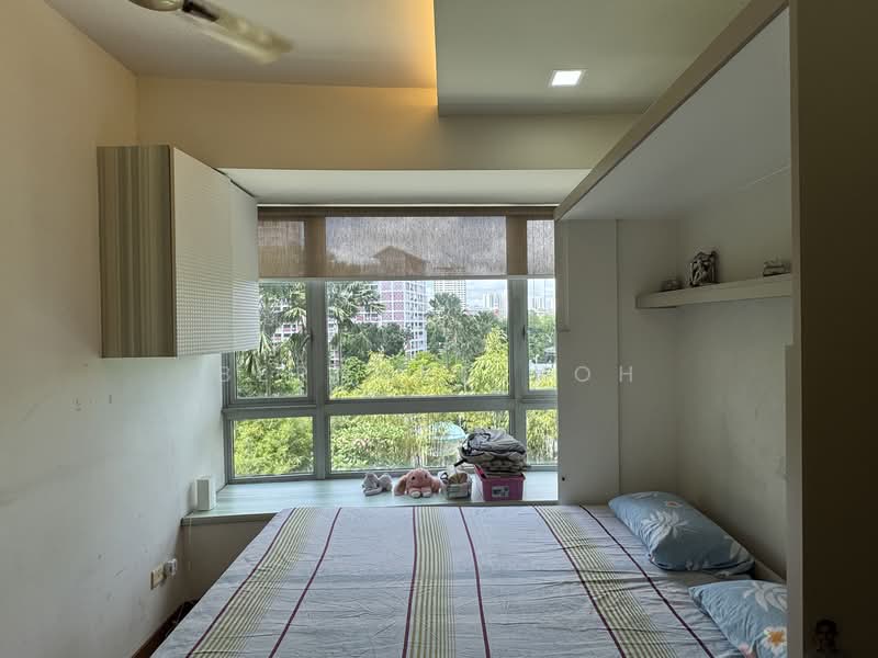 Clover By The Park Condominium For Sale at S$ 3,150,000 | PropertyGuru Singapore - common bedroom