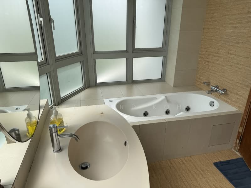 Clover By The Park Condominium For Sale at S$ 3,150,000 | PropertyGuru Singapore - master Bathroom