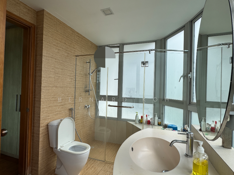 Clover By The Park Condominium For Sale at S$ 3,150,000 | PropertyGuru Singapore - master bathroom