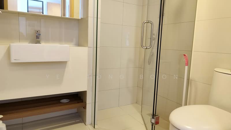 Eight Riversuites Condominium For Sale at S$ 1,359,000 | PropertyGuru Singapore - Bathroom