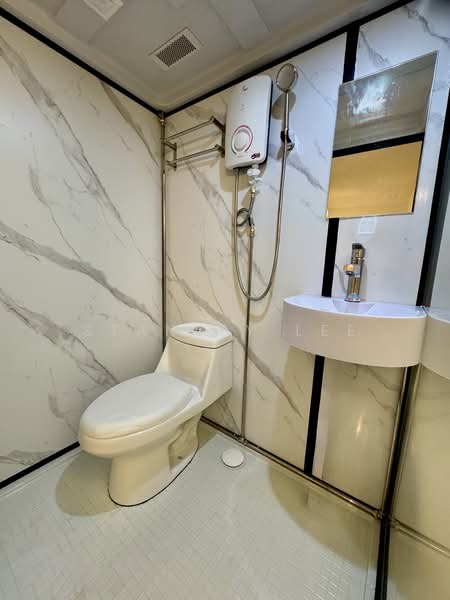 The Eden Horizon Studio, , Studio, 255 sqft, Terraced House For Rent, by Stanley Lee, 500079280 - Bathroom - PropertyGuru.com.sg