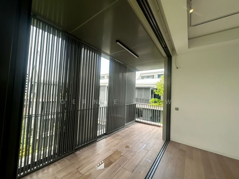 10 Evelyn Condominium For Sale at S$ 3,439,000 | PropertyGuru Singapore - Balcony