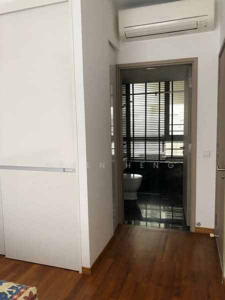 Flamingo Valley, 464 Siglap Road, 2 Bedrooms, 840 sqft, Condominium For Rent, by Karen Heng, 500079320 - Bathroom - PropertyGuru.com.sg