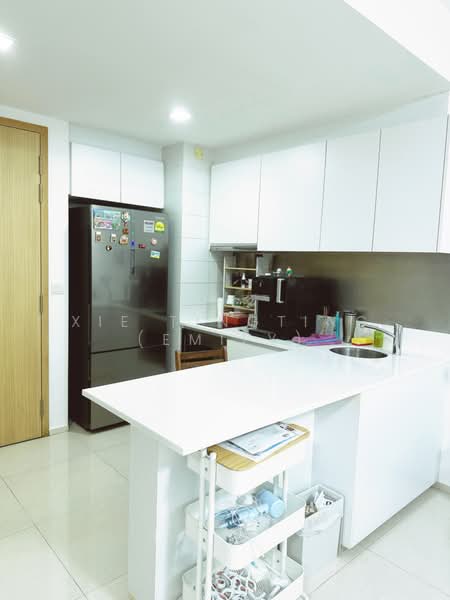 Ripple Bay, 2 Pasir Ris Link, 1 Bedroom, 484 sqft, Condominium For Rent, by Xie TingTing (Emily), 500079327 - Kitchen - PropertyGuru.com.sg
