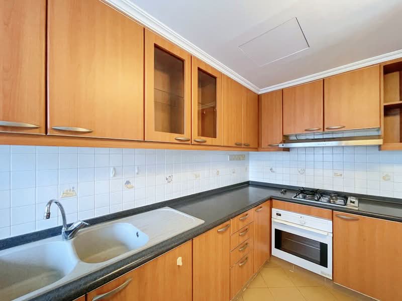 The Sierra, , 1 Bedroom, 670 sqft, Apartment For Rent, by Lester Ng, 500079339 - Kitchen - PropertyGuru.com.sg