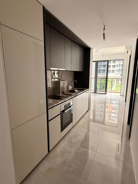 Tembusu Grand Condominium For Sale at S$ 1,380,000 | PropertyGuru Singapore - Kitchen