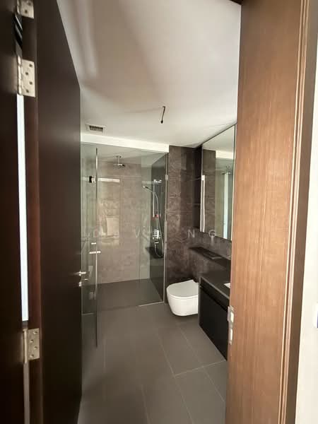 Tembusu Grand Condominium For Sale at S$ 1,380,000 | PropertyGuru Singapore - Bathroom