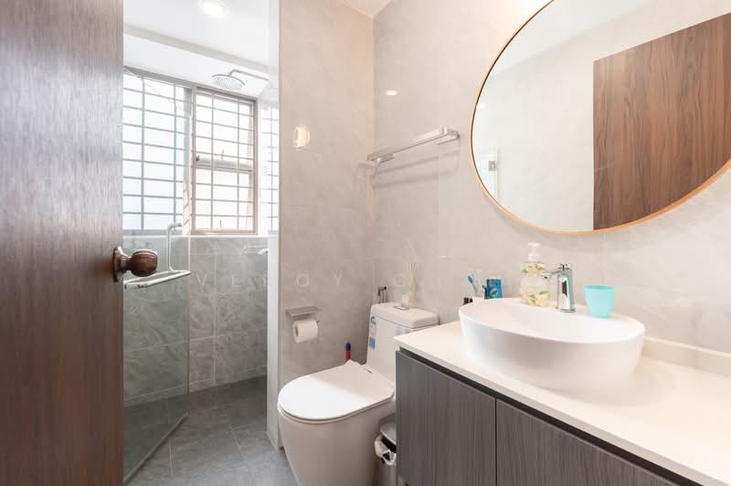 Kim Keat Gardens Condominium For Sale at S$ 1,499,999 | PropertyGuru Singapore - Bathroom