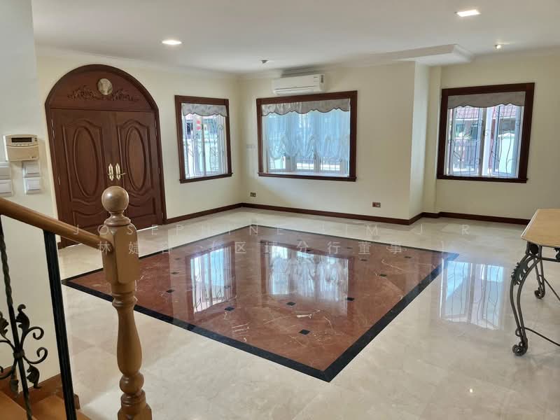 Coldstream Avenue, Coldstream Avenue, 4 Bedrooms, 4,700 sqft, Bungalow House For Rent, by Josephine Lim J R 林婕容 (区域分行董事 ), 500079429 - Living Room - PropertyGuru.com.sg