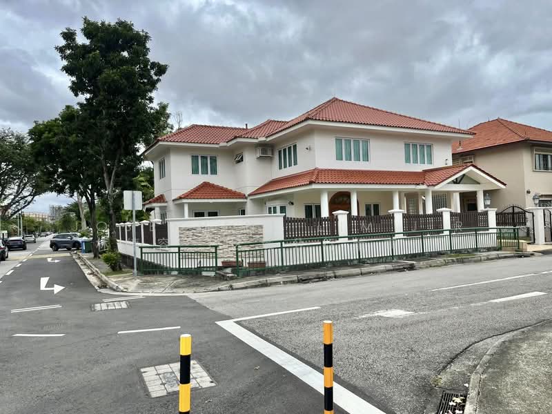 Coldstream Avenue, Coldstream Avenue, 4 Bedrooms, 4,700 sqft, Bungalow House For Rent, by Josephine Lim J R 林婕容 (区域分行董事 ), 500079429 - Exterior - PropertyGuru.com.sg