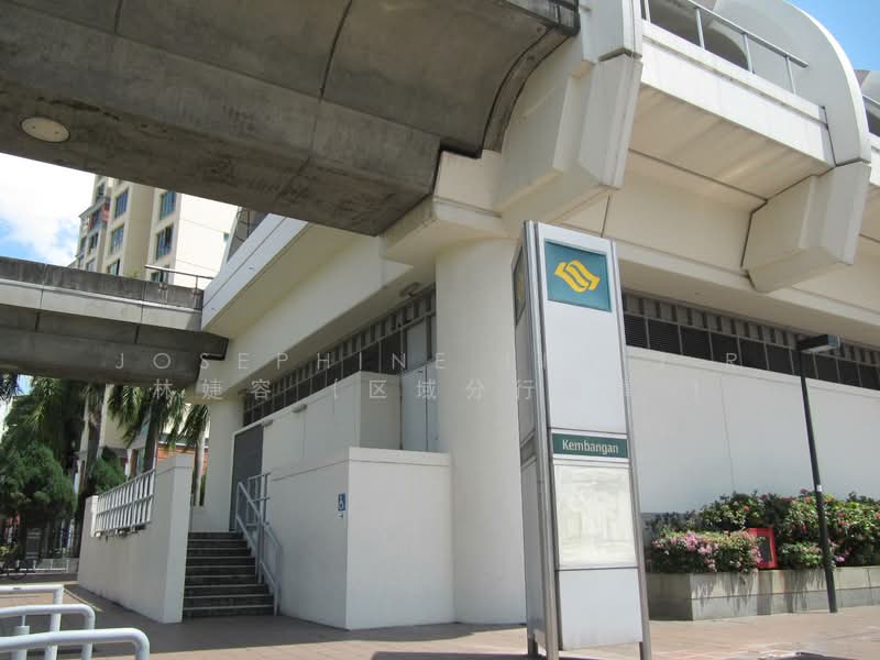 Coldstream Avenue, Coldstream Avenue, 4 Bedrooms, 4,700 sqft, Bungalow House For Rent, by Josephine Lim J R 林婕容 (区域分行董事 ), 500079429 - Exterior - PropertyGuru.com.sg